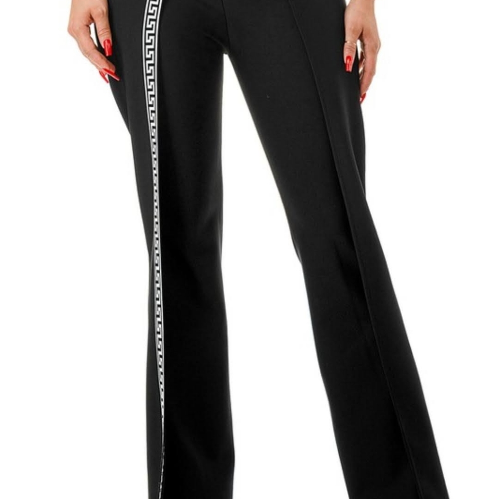 Clothes - Picture 6 of 11